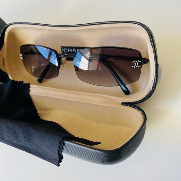 Sold - Picture 2 of 13